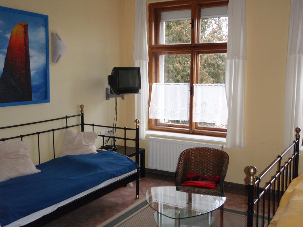 Pension Stara Skola Hrubá Skála Kamer foto